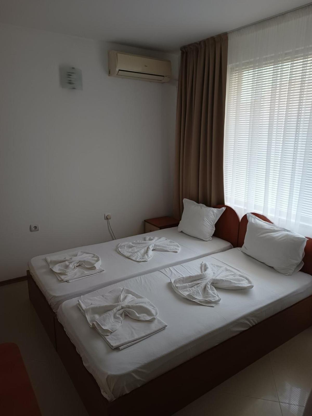Guest House Ralitsa Поморие Экстерьер фото