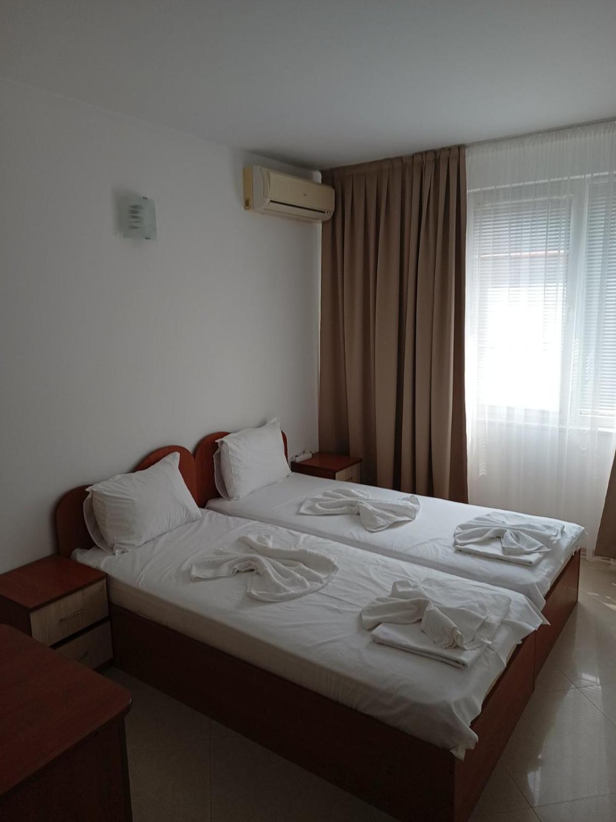Guest House Ralitsa Поморие Экстерьер фото